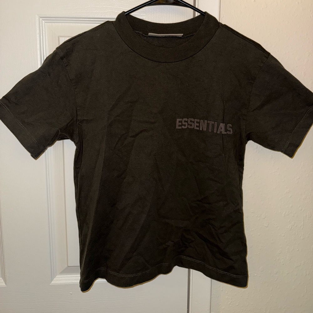 Fear of God Essentials SS Tee Off Black youth medium